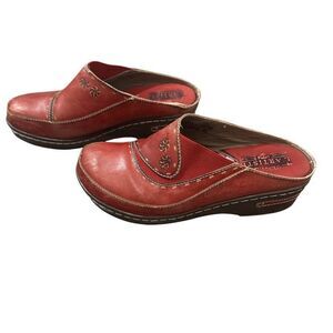 Spring Step L'Artiste Leather Clogs Mules Red Embroidered Size 39 US 8.5 Boho